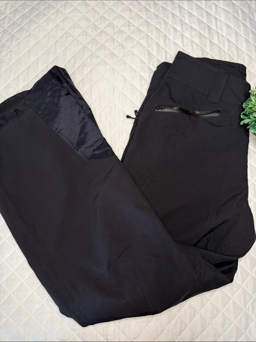 Body Glove Snow Technology Black Snowboarding / ski Pants with Zip Pockets